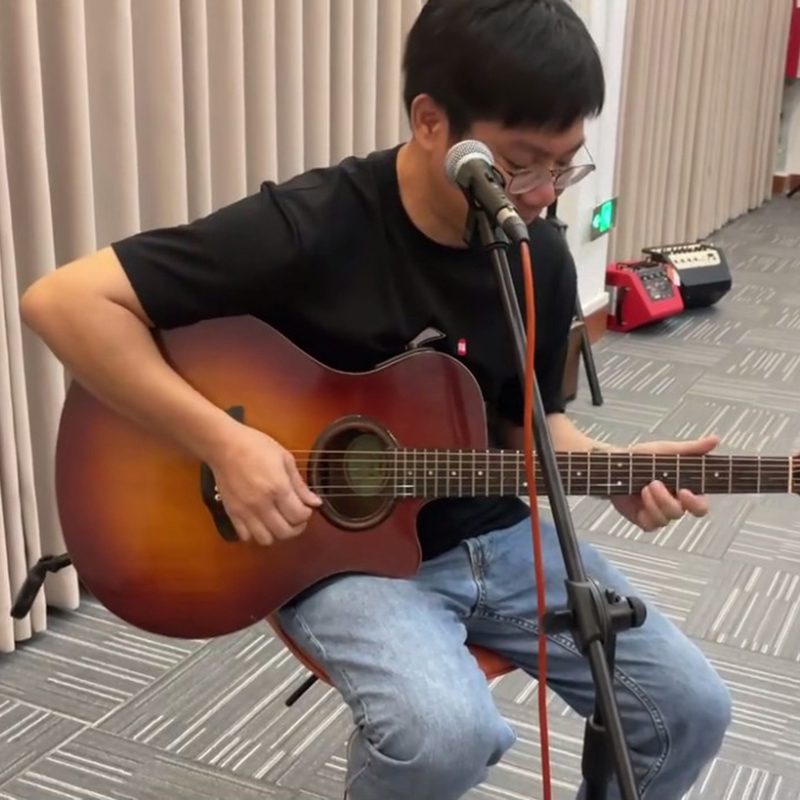 G1 2.4G Wireless Guitar System